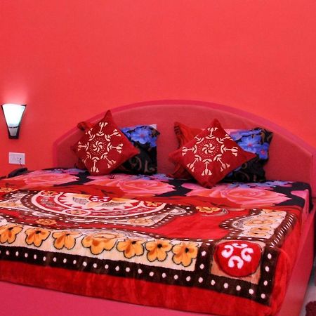Paradise Luxury Home Stay Khajurāho Esterno foto